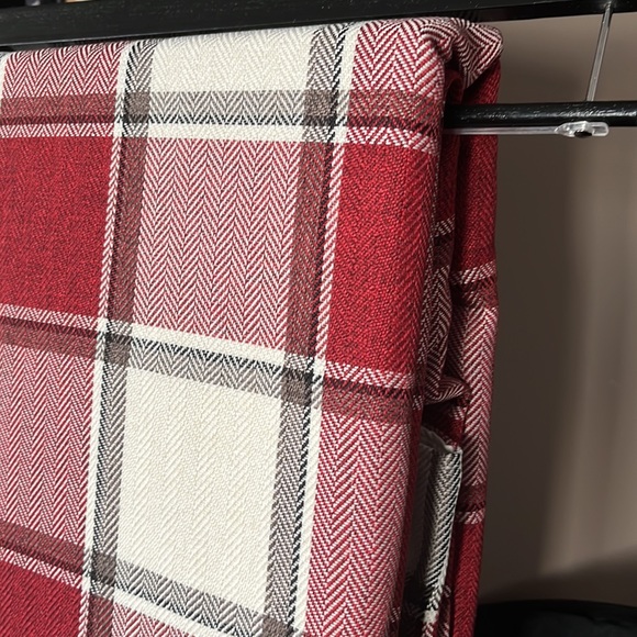 Plaid red and white Window curtains - Picture 2 of 6